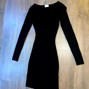 Aritzia dress never worn